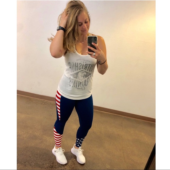 Meet your Posher, Kayla - Picture 4 of 5